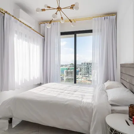 شقة 2br Beachfront Sea View Balcony *